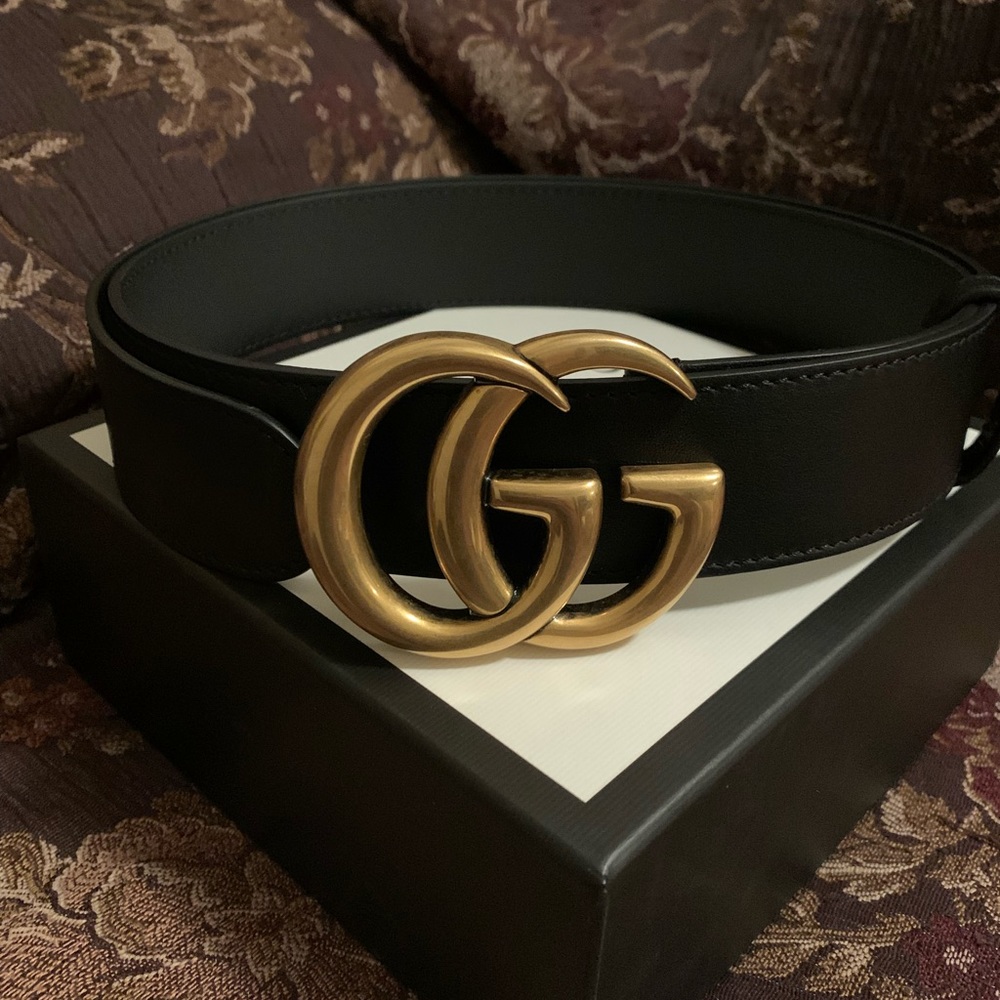 GUCCI vintage GG belt.
